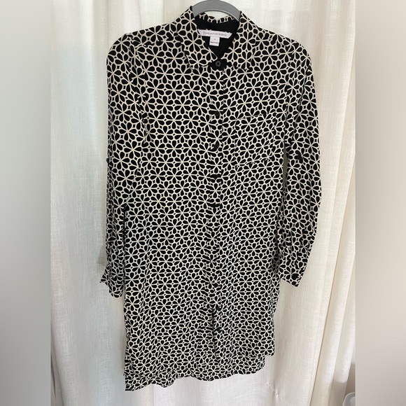 Diane Von Furstenberg Women's Black White Floral Button-Up Shirt Dress Size 0‎ - Picture 1 of 5
